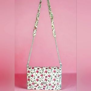 Max Studio crossbody/wallet with detachable adjustable strap